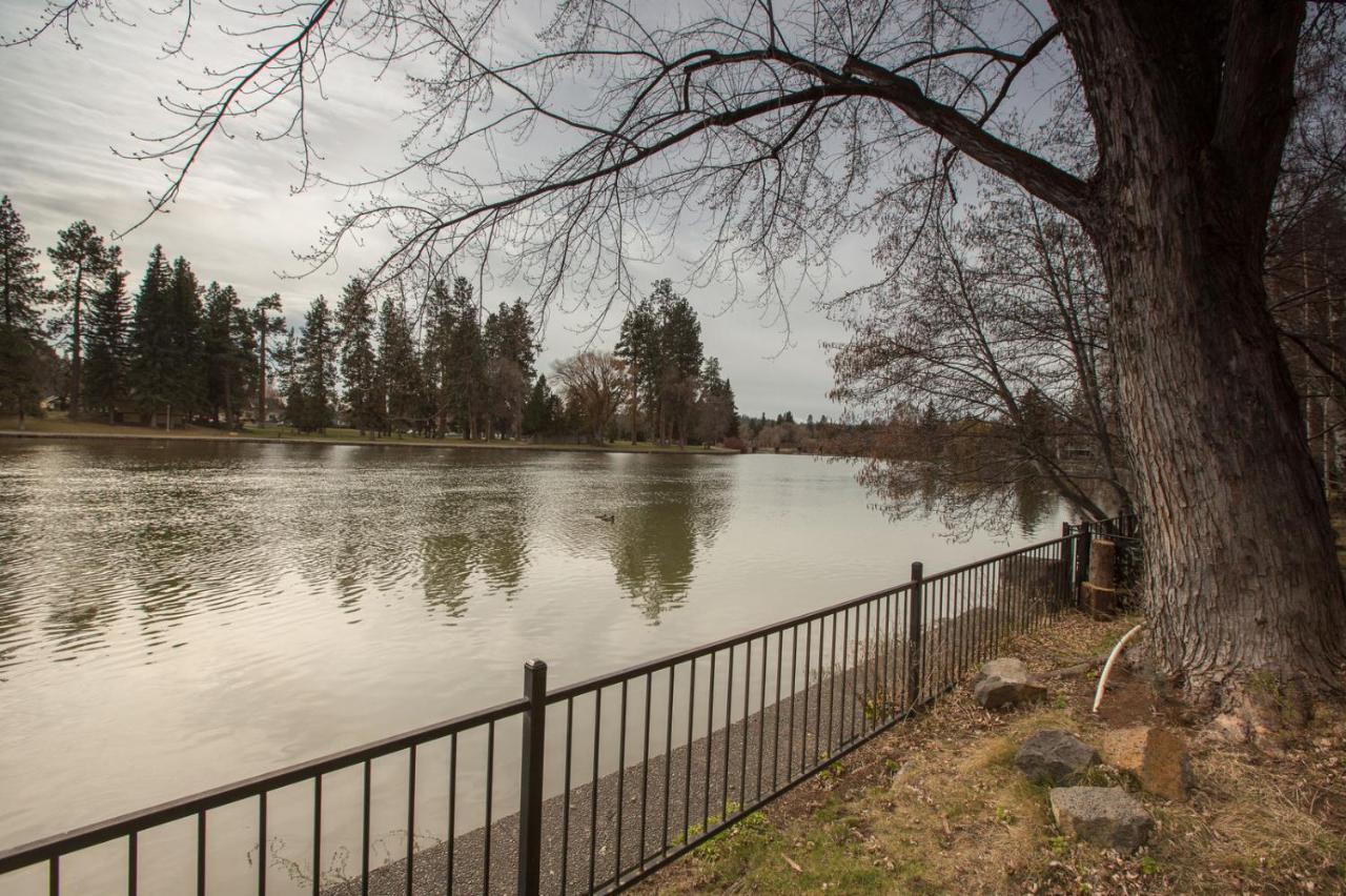 Mirror Pond Bungalow Bend Dış mekan fotoğraf